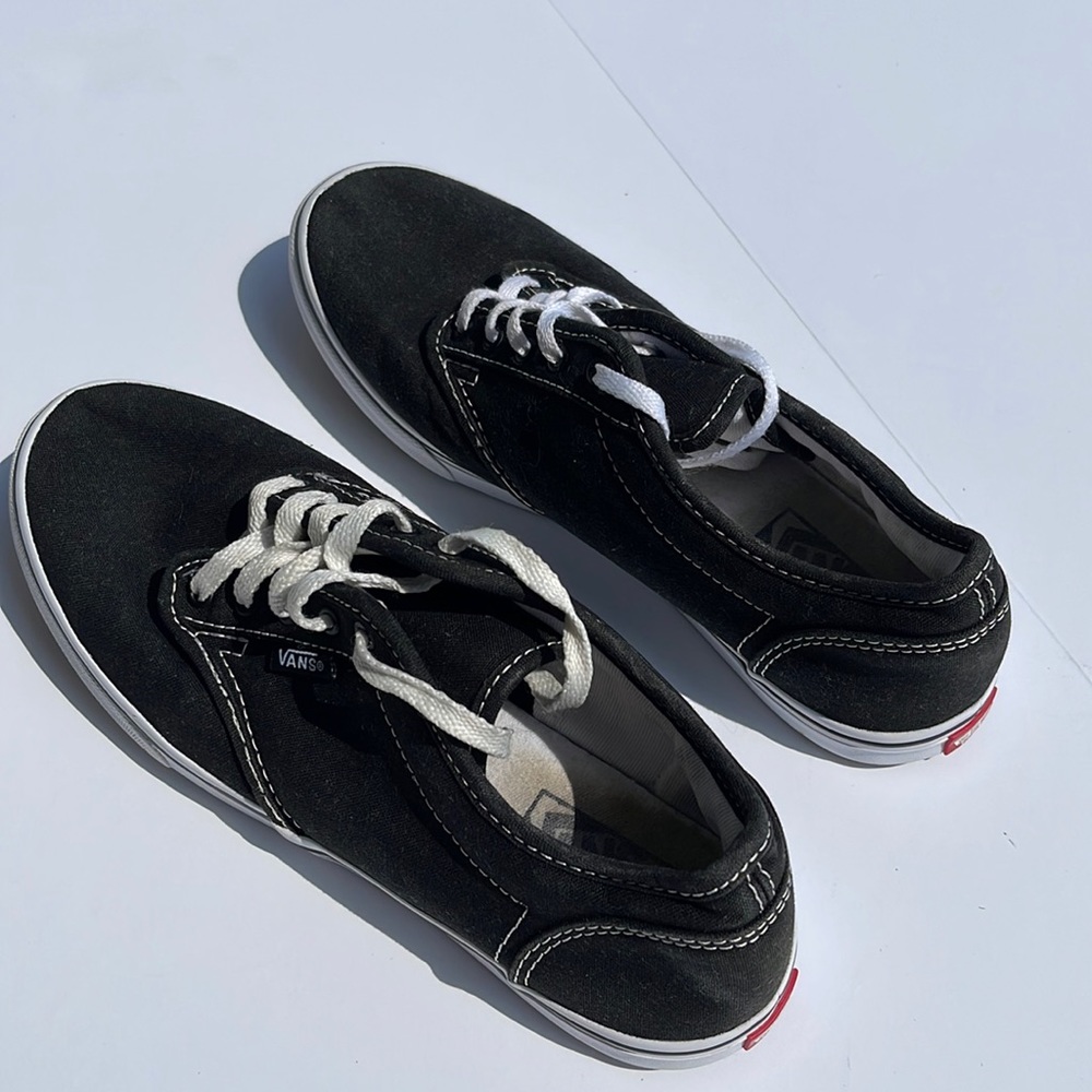 Vans Womens  shoes | Black | Size 8| S-24